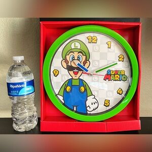 Super Mario Luigi Nintendo 10” Wall Clock NWT